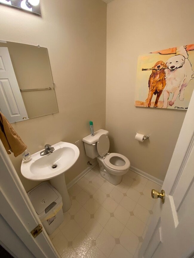 Photo - Wonderful 3 bedroom/2.5 bathroom House with 2 Car Garage in Snapfinger!