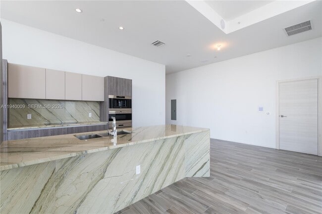 Photo - 801 S Miami Ave Unit 5701