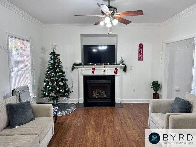 Photo - 1705 Lakeview Ave