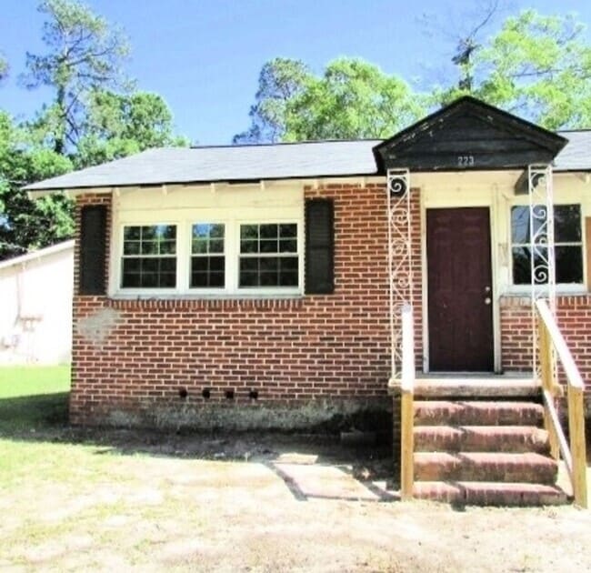 Building Photo - Close to Downtown Sumter Rental