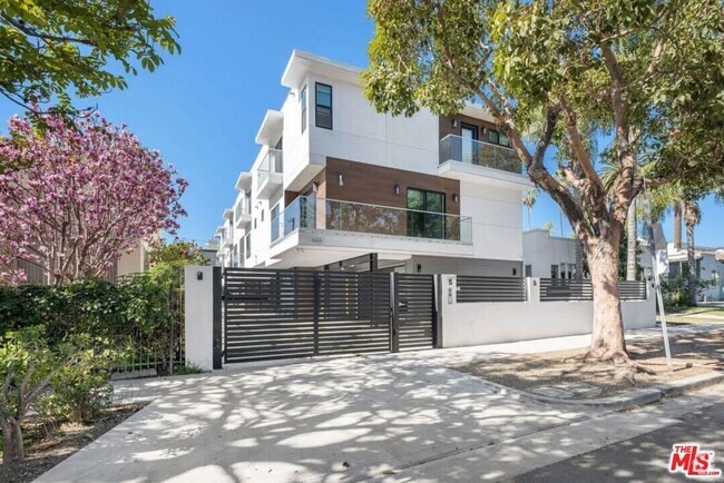 Building Photo - 849 N Alta Vista Blvd Unit 3 Rental
