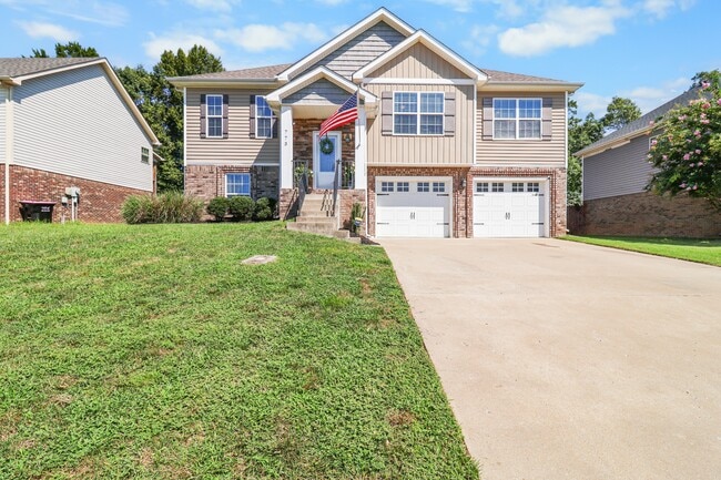 Building Photo - 773 Banister Dr