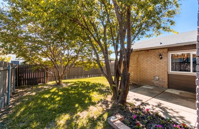 Photo - 5605 Twitty St