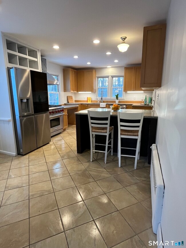 Photo - 81 Black Rock Tpke