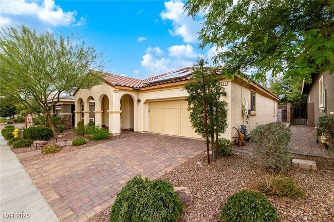 Photo - 424 Al Coda Pl