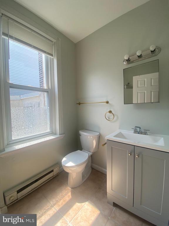 Photo - 913 N 15th St Unit 3F