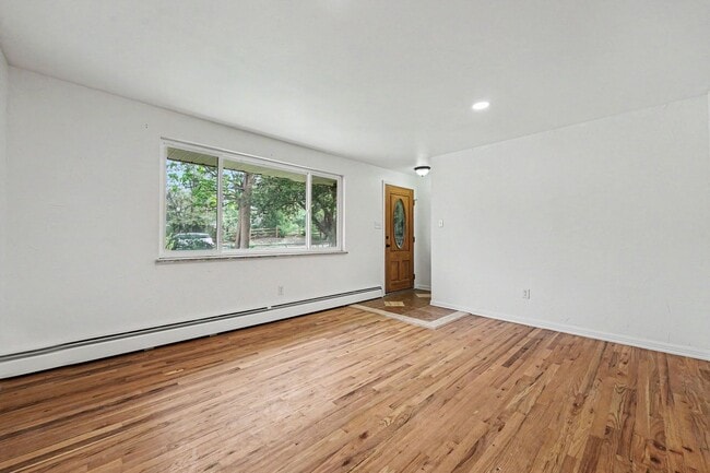 Photo - 12th10250 Unit #10250