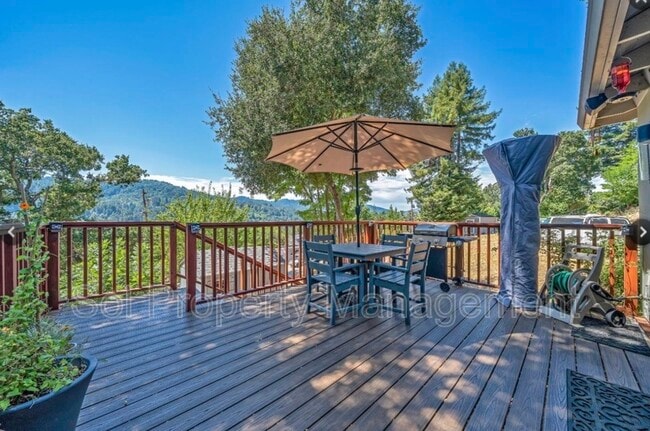 Photo - 20800 Locust Dr