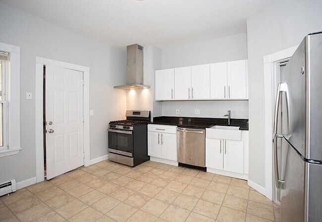 Photo - 3 bed 1 bath in Cambridge....