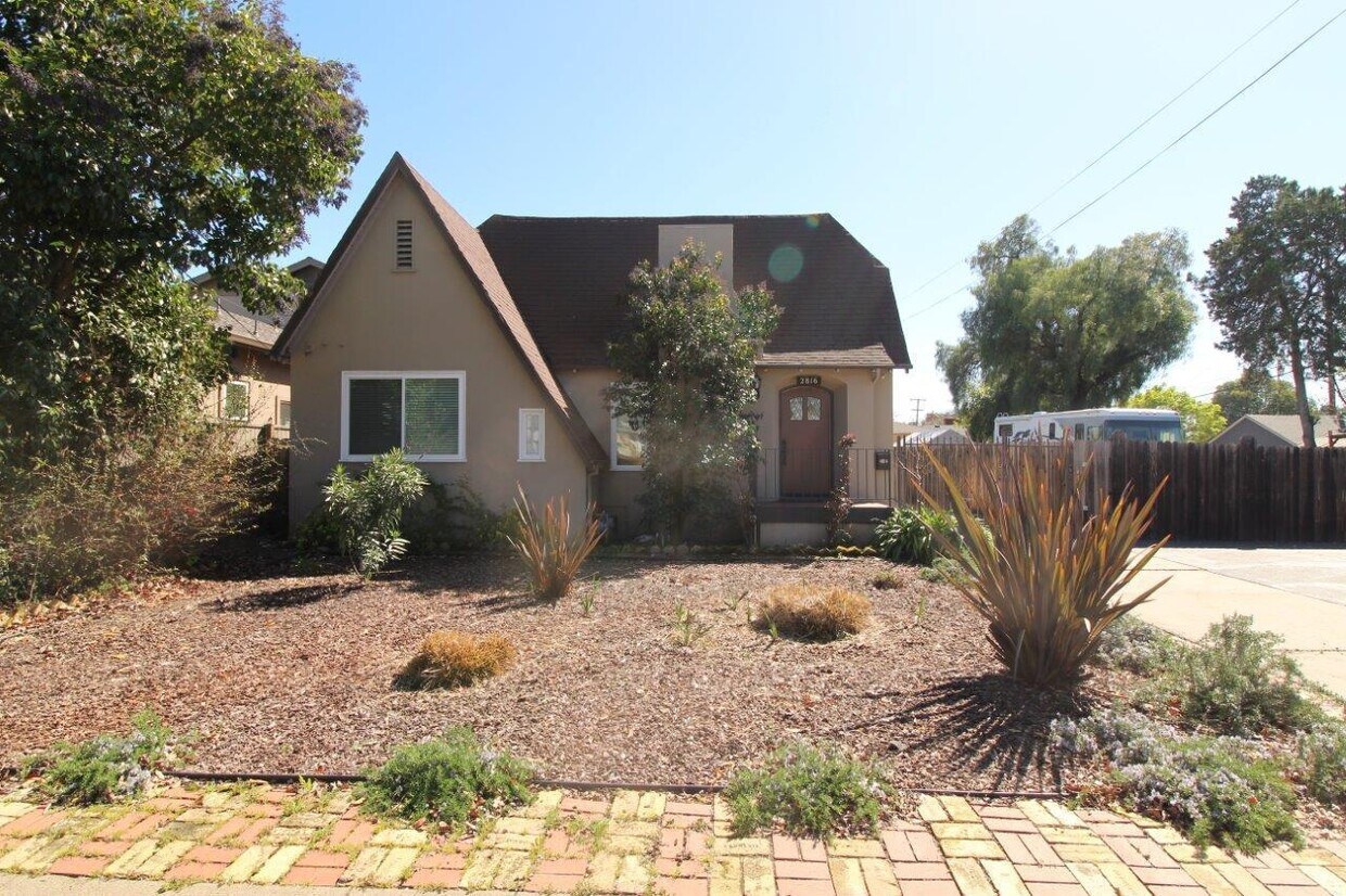 Concord Beautiful 2 bedroom 1 bath home wa... - Concord Beautiful 2 bedroom 1 bath home wa...