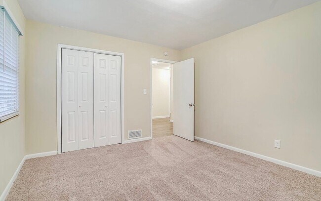 Photo - 2138 Springdale Rd SW
