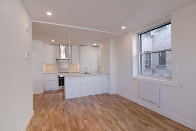 Photo - 5530 Ch De La Côte-Saint-Luc