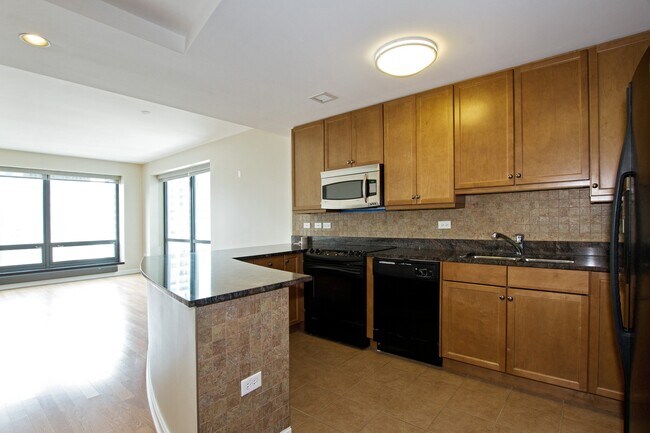 Photo - 130 N Garland Ct Unidad 2702