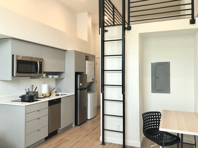 Thirty-One Apartments