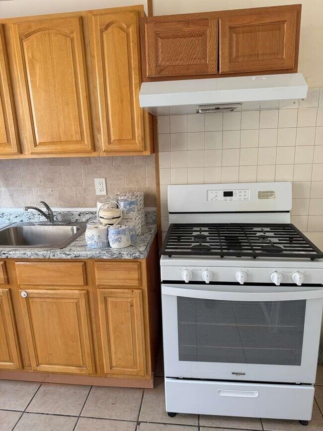 Photo - 328 62nd St Unidad 1