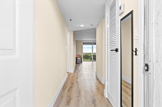 Photo - 3100 W Rolling Hills Cir Unit 707