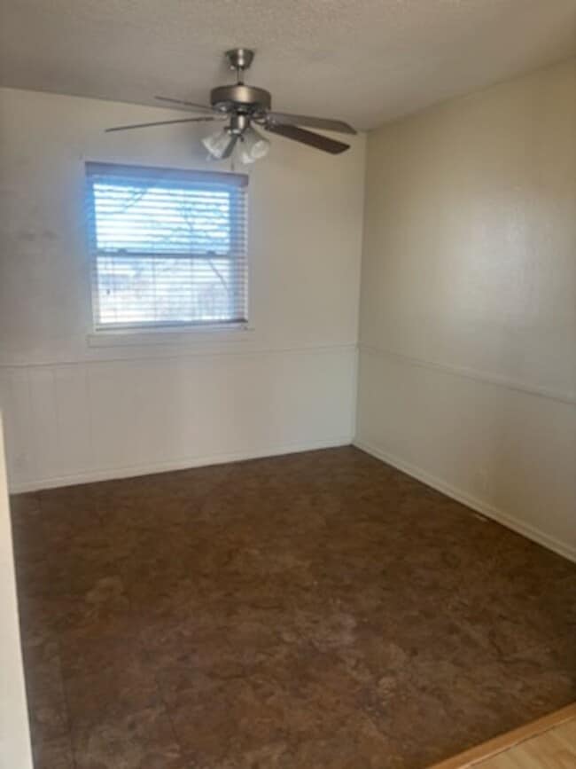 Photo - VERY NICE HOME IN THE RIDGECREST AREA. PETS NEGOTIABLE WITH OWNERS APPROVAL