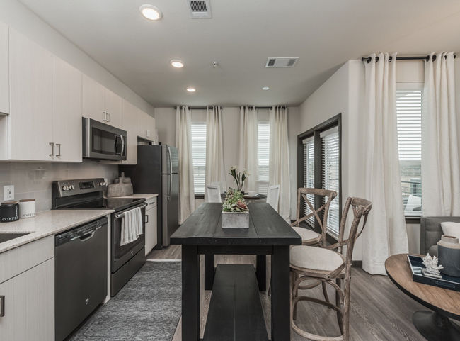 Building Photo - 3970 Vitruvian Way Unit 23770 Rental