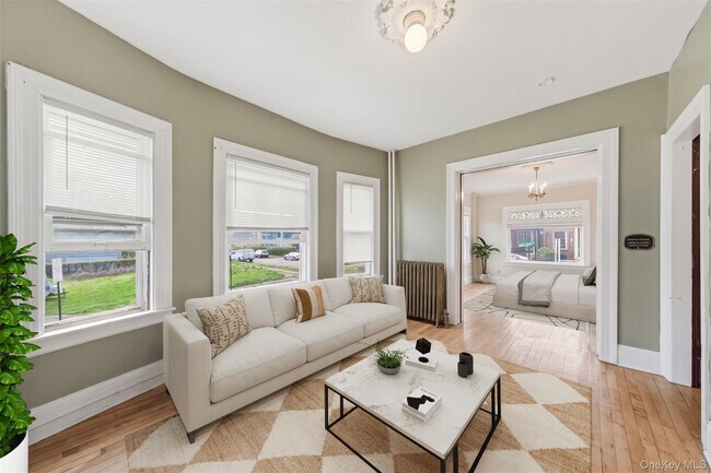 Photo - 22 Overlook Pl