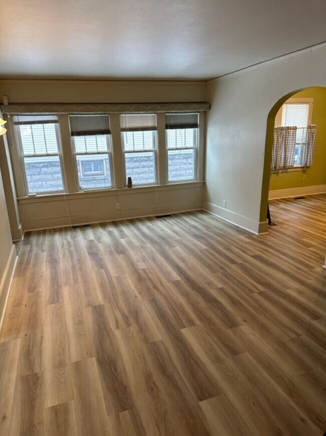 Photo - 429 Harding St Apartment Unit Lower