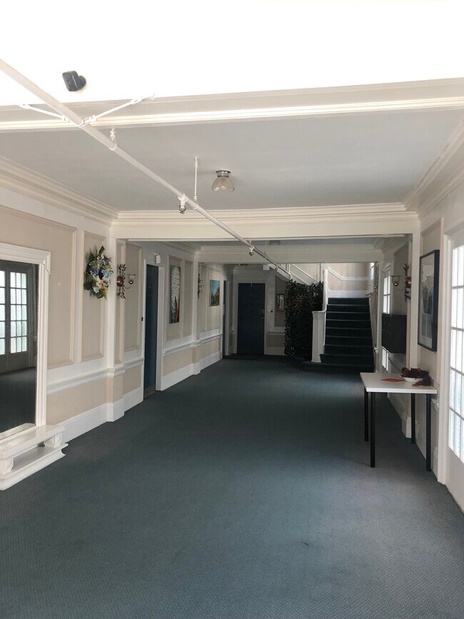 1225 Hyde St Unit 7