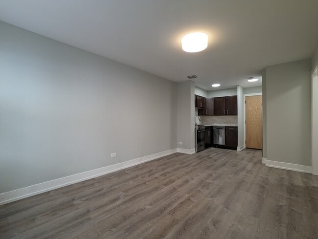 Photo - 454 W Barry Ave Unidad 5