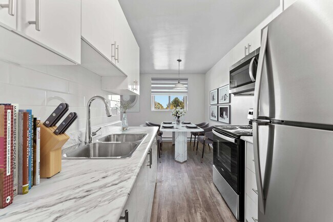 Photo - 295 Willow St