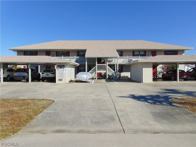 Building Photo - 1303 SW 16th Terrace Unit 103