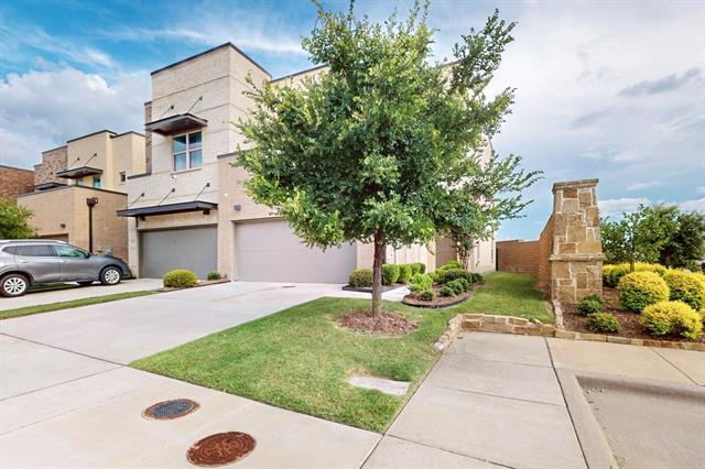 Photo - 1077 Maverick Dr