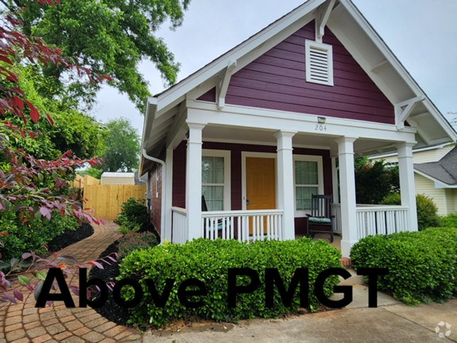 Building Photo - Downtown Greenville a fully Furnished house