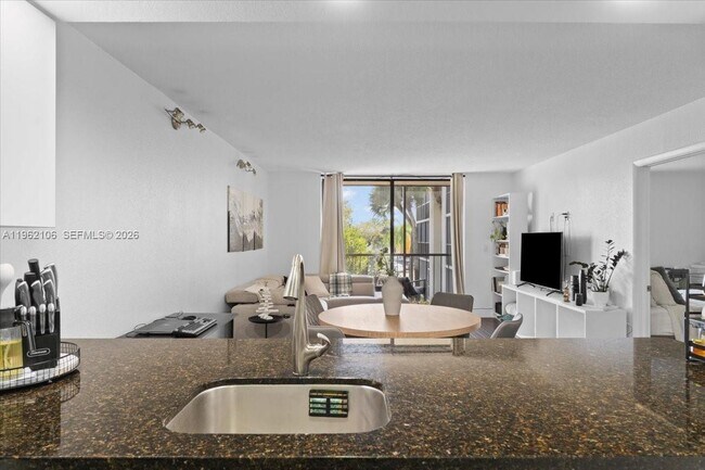 Photo - 8075 SW 107th Ave Unidad 221