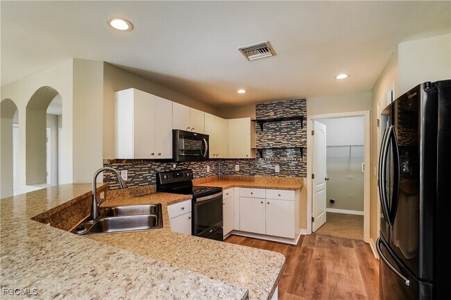 Photo - 1422 NW 1st St