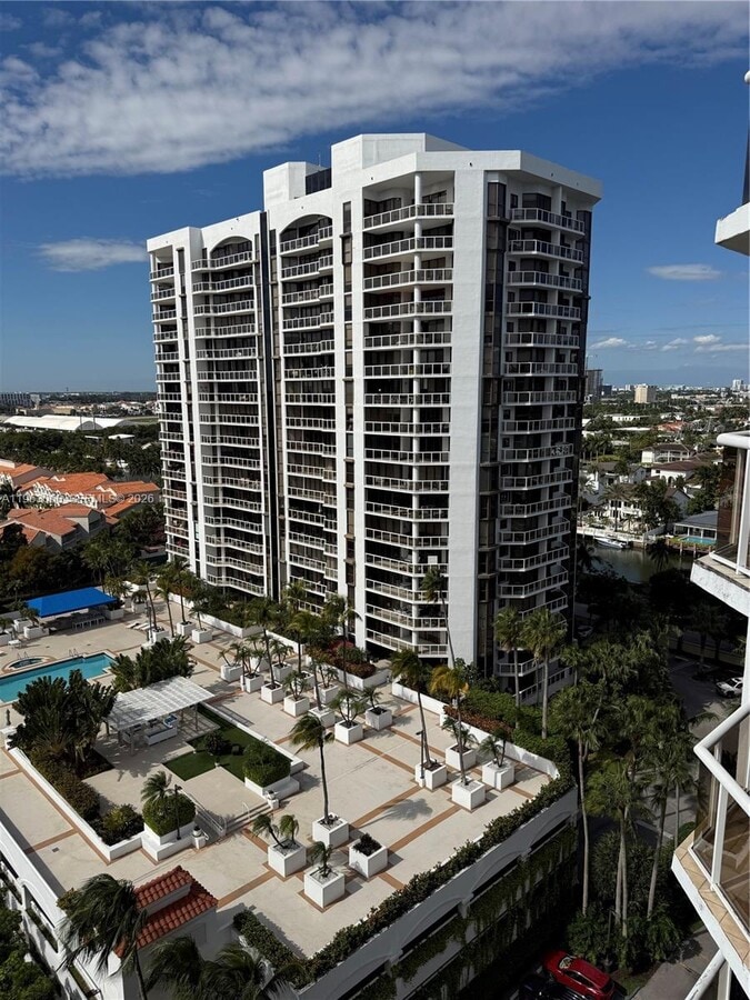 Photo - 3610 Yacht Club Dr Unidad 1413