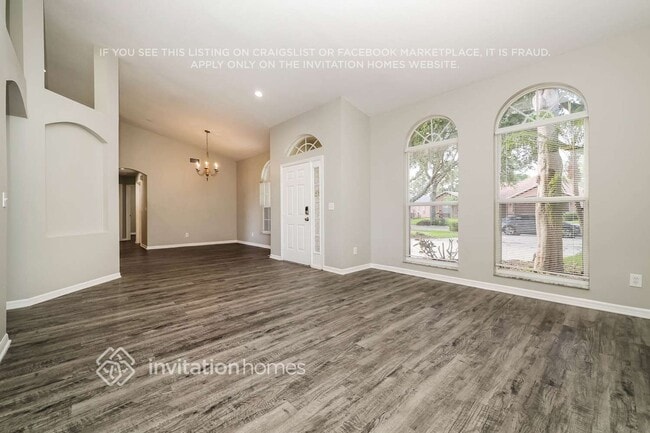 2822 Laurel Leaf Dr