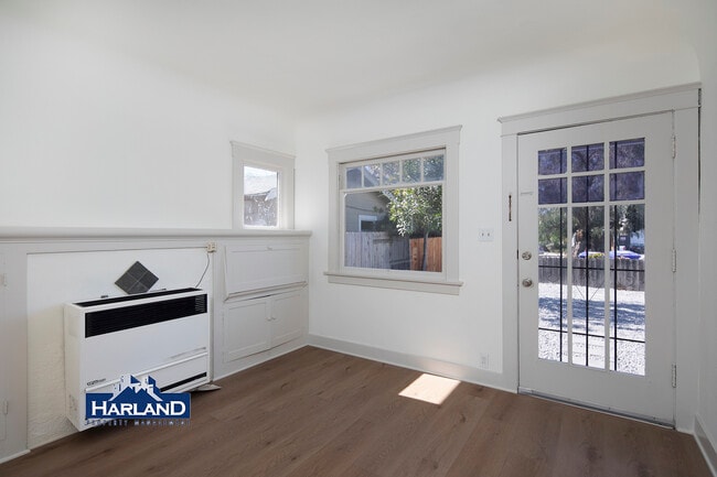 Photo - 4419 Mississippi St