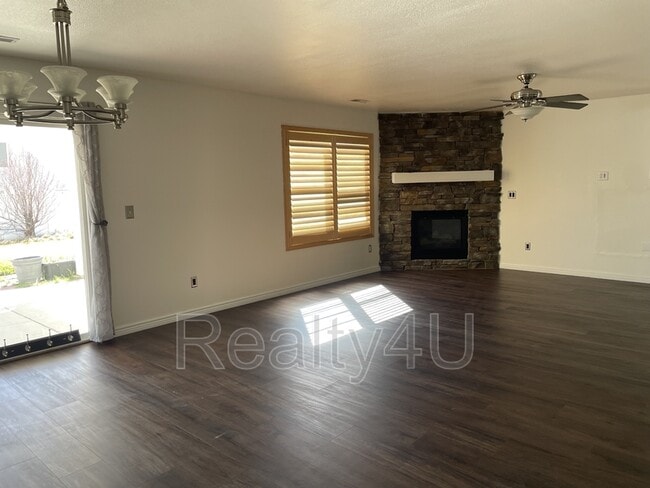 Photo - 2867 Willow Patch Rd