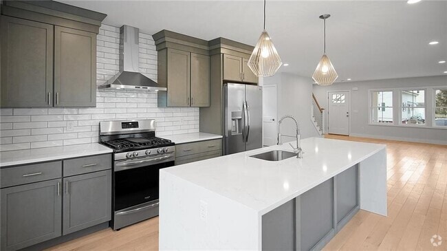 Building Photo - 133 Graystone St Rental