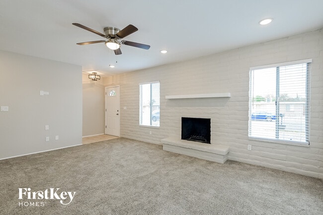 Photo - 7322 E Lakeside Dr