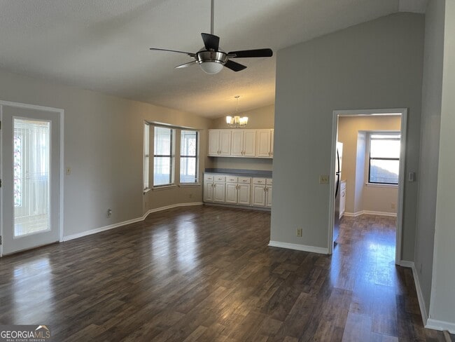 Photo - 403 Fairfield Ct
