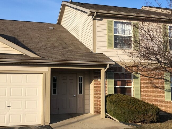 Building Photo - 928 N Village Dr Unit 1 Rental