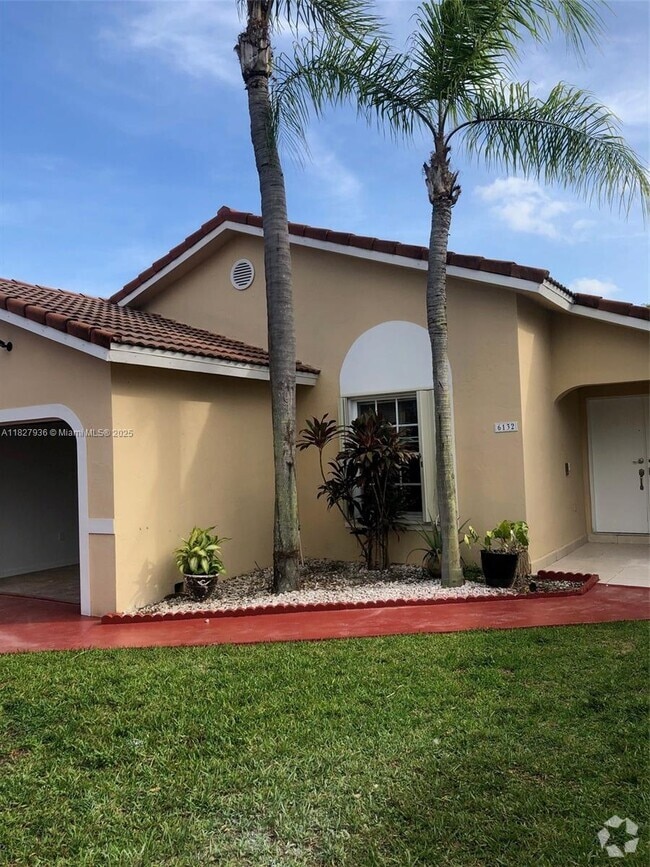 Building Photo - 6132 NW 181st Terrace Cir W Rental