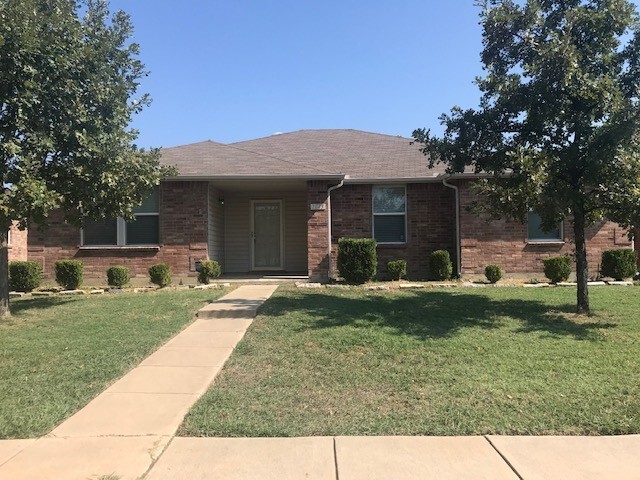 Building Photo - Very nice single story home in Mesquite