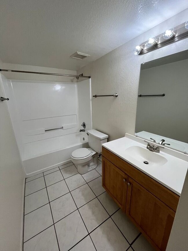 Photo - 1201 S McClintock Dr