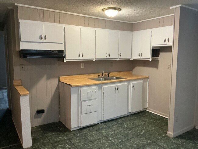 Photo - 3 Bed/2 Bath House