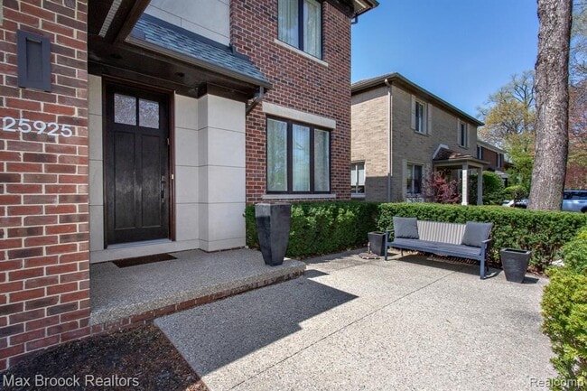 Photo - 25925 York Rd