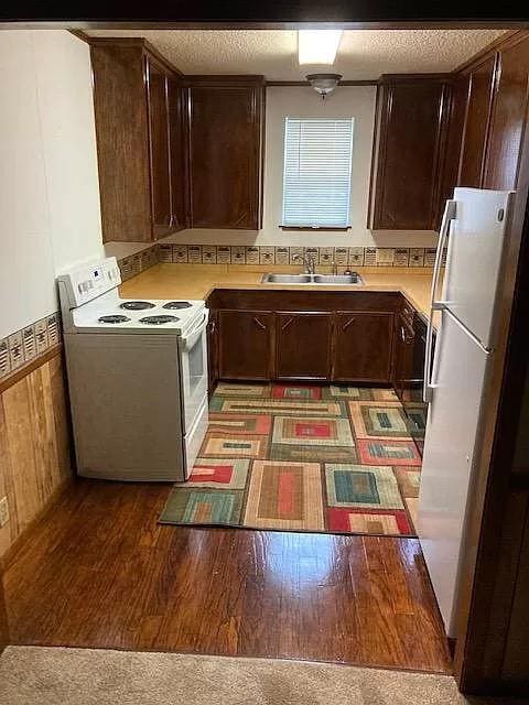 Photo - 105 E Evans St