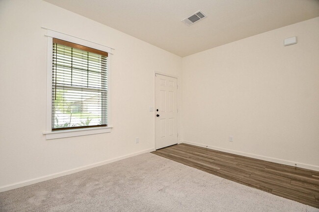 Photo - 13526 Kinsman Road