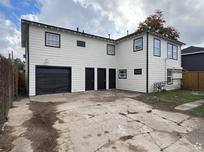 Building Photo - 11 Norwood St Unit 3 Rental