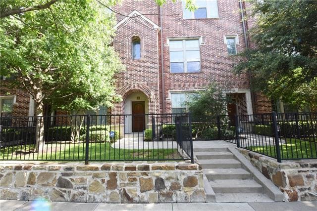 Building Photo - 6269 Oram St Unit 3 Rental