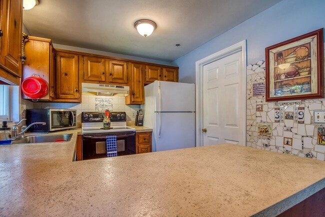 Photo - 39 Fords Landing Dr
